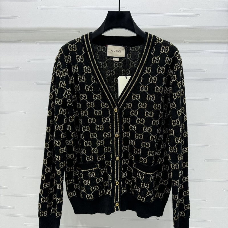 G*u*i coats
